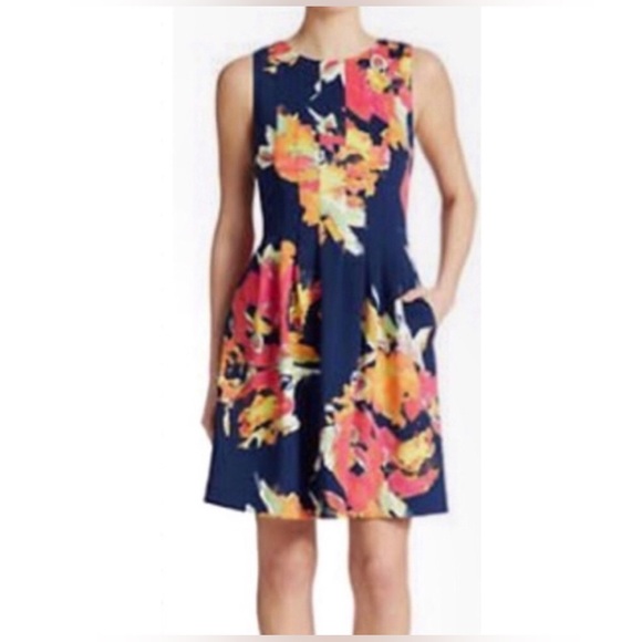 Vince Camuto Floral Dress‎ 8 - Picture 2 of 8